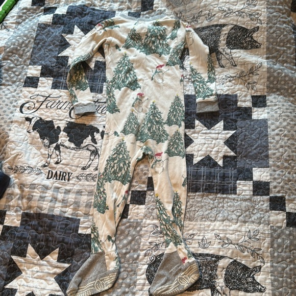 Burt's Bee Baby 18 month sleeper - Picture 3 of 3